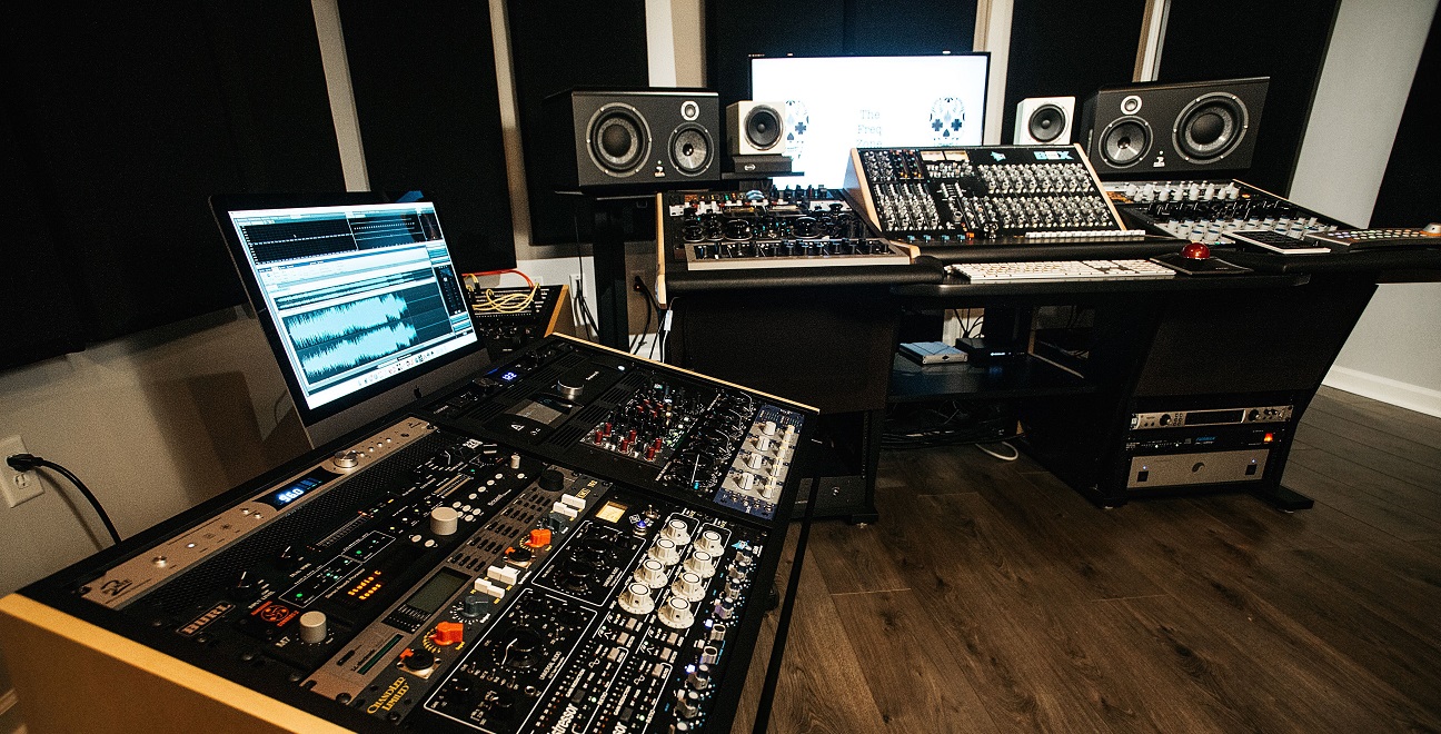 Оборудование для студии звукозаписи